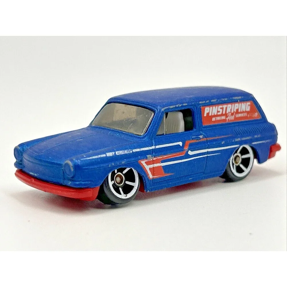 Hot Wheels Custom '69 Volkswagen Squareback Vehicle Toy Car Blue Pinstriping
